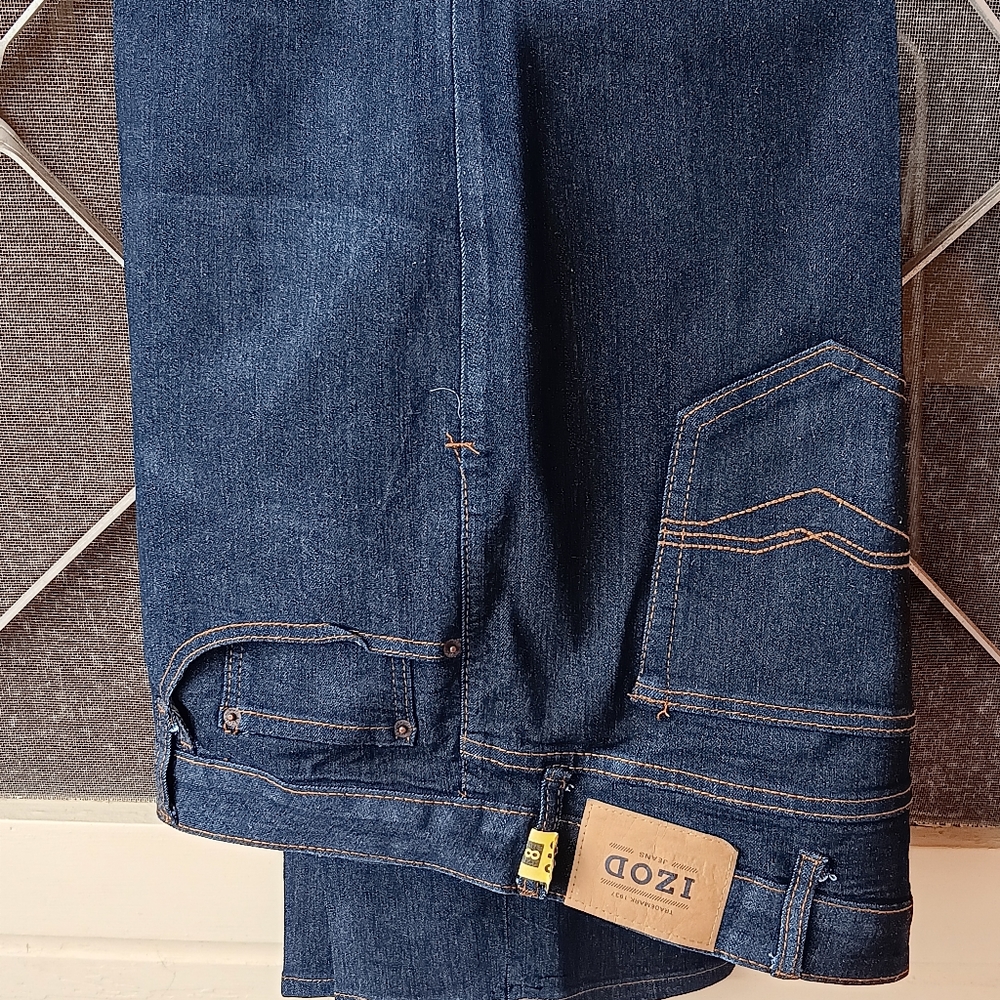 Izod jeans size 42x30